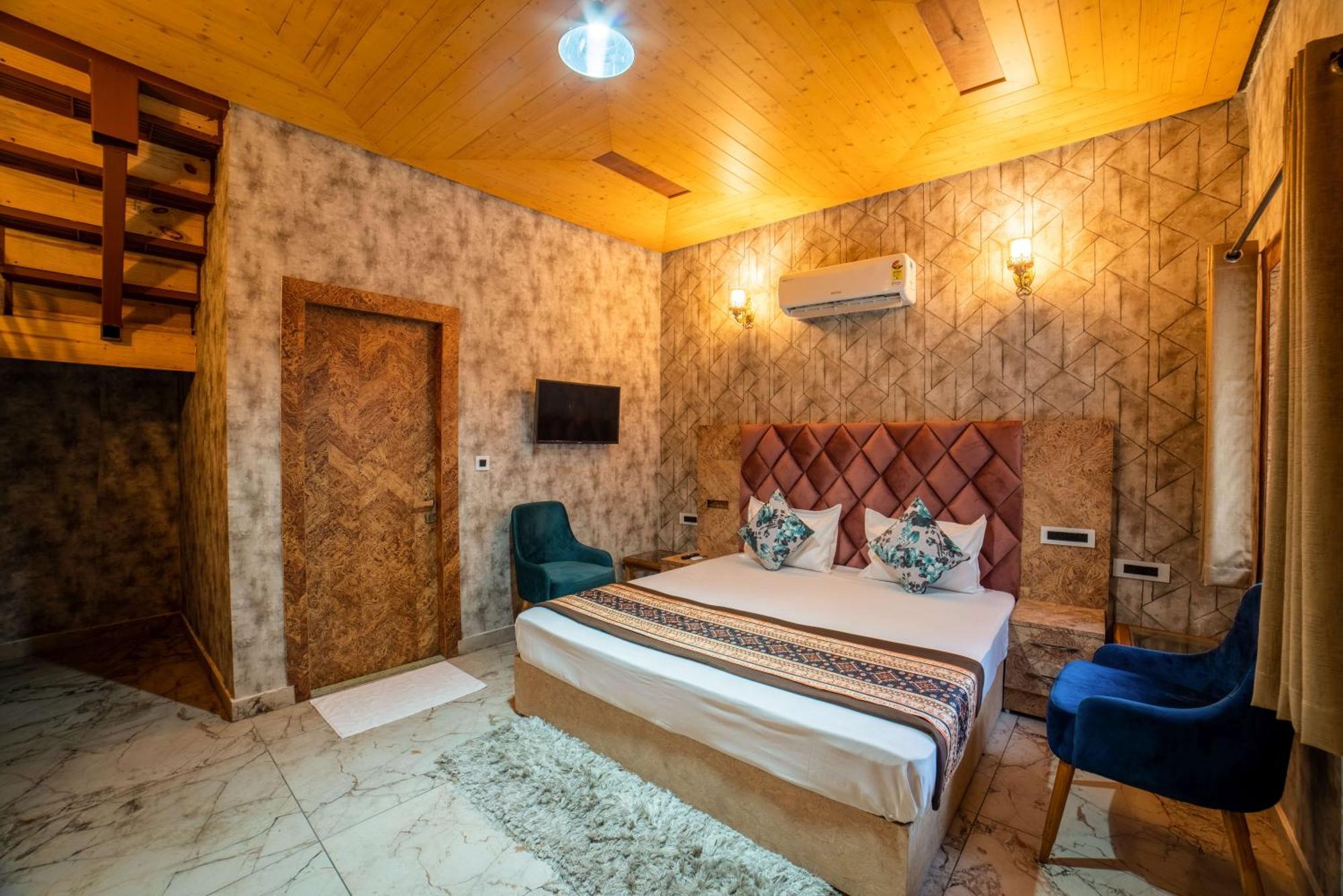 Mudras Grove Resort, Nainital Esterno foto
